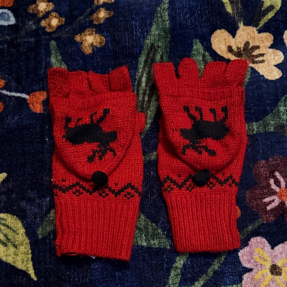 Vintage Abercrombie & Fitch Red Fingerless Mittens with Black Reindeer